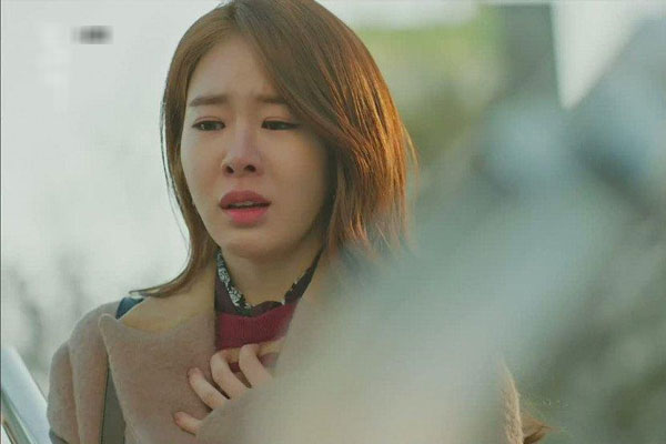 Bố mẹ ly hôn, 22 tuổi tôi vẫn là đứa trẻ cô đơn bị quên lãng giữa hạnh phúc mới của họ