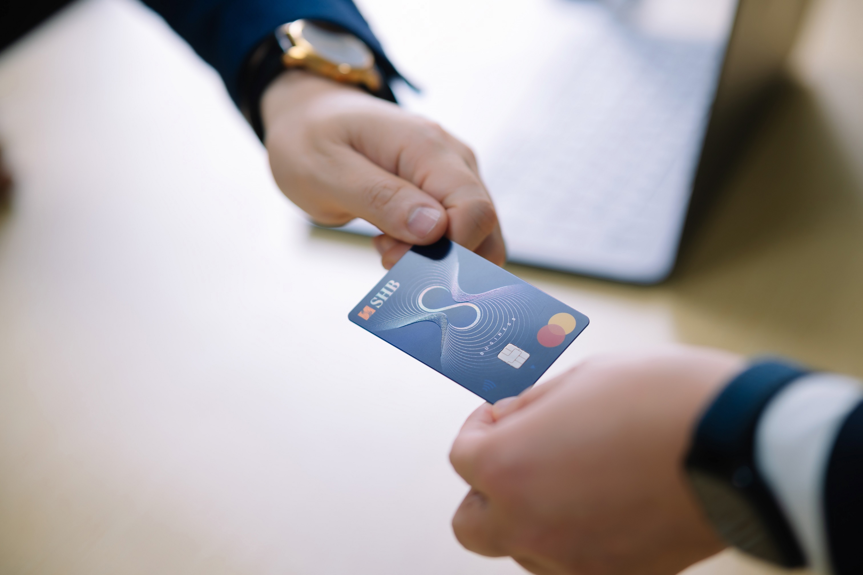 Thẻ tín dụng doanh nghiệp SHB Mastercard Business Platinum – Tối ưu chi phí và dòng tiền với 58 ngày miễn lãi