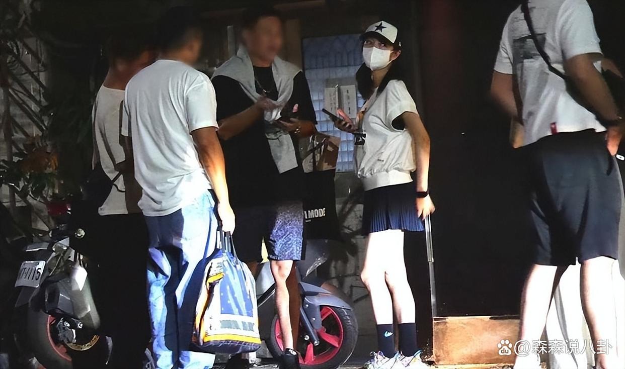 Nữ diễn viên đình đám showbiz ra sao sau khi chồng đi tù 14 năm bị phạt hơn 2000 tỷ