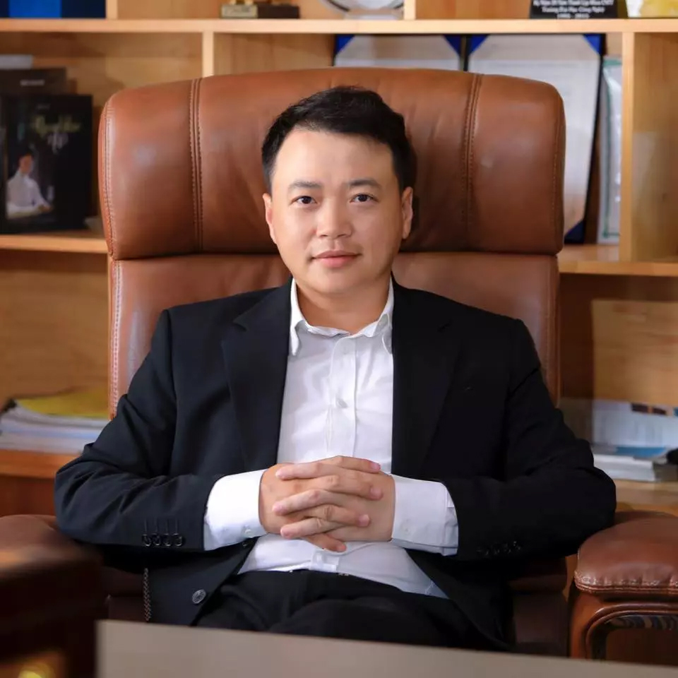 Shark Bình gặp biến lớn, liên tục lên tiếng giải thích về ồn ào liên quan sự nghiệp