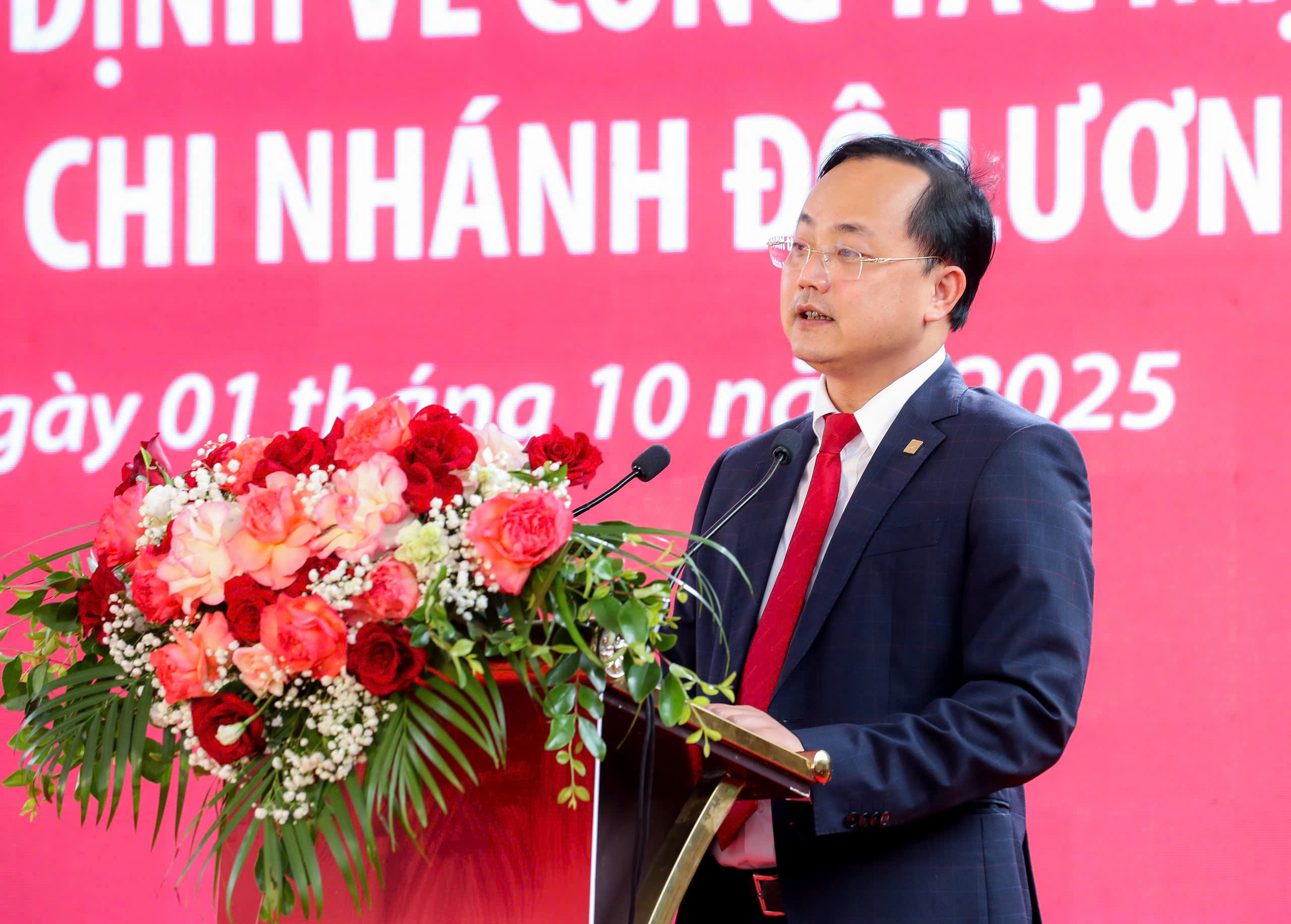 Agribank đẩy mạnh sắp xếp tổ chức mạng lưới, tăng cường dư địa cho phát triển “tam nông”