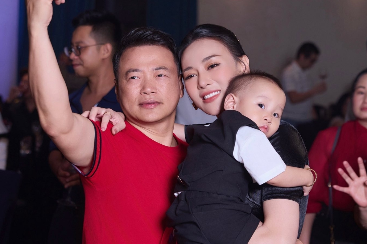 Phương Oanh ra sao giữa ồn ào của Shark Bình