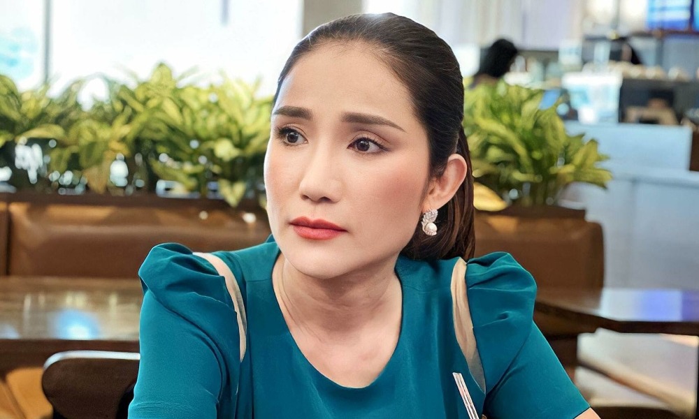 MC Cát Tường phản hồi tin lấy chồng đại gia 