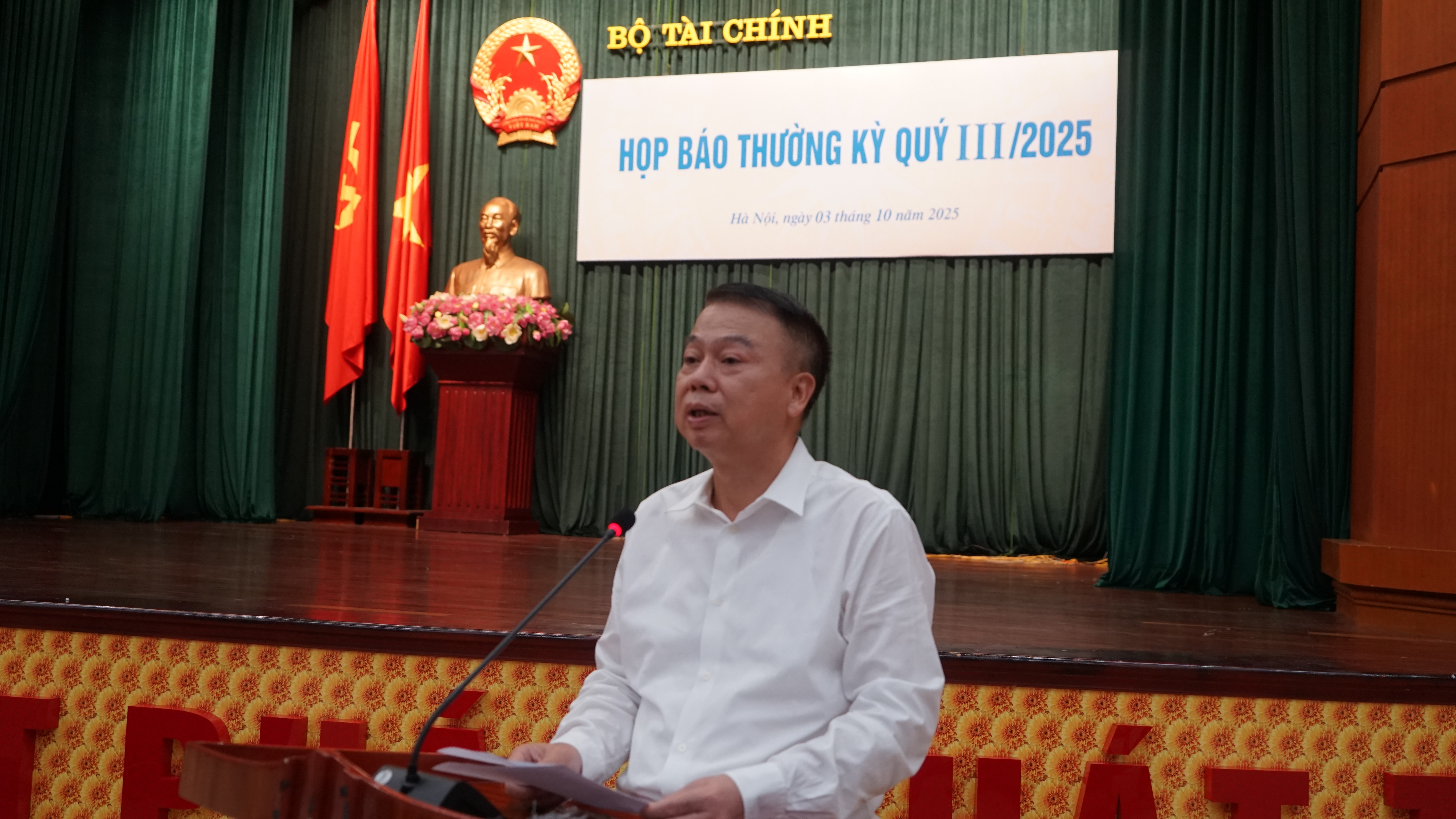 Bộ Tài chính đặt mục tiêu tiếp tục giải quyết các điểm nghẽn về cơ chế, khơi thông mọi nguồn lực để đạt tăng trưởng trên 8%