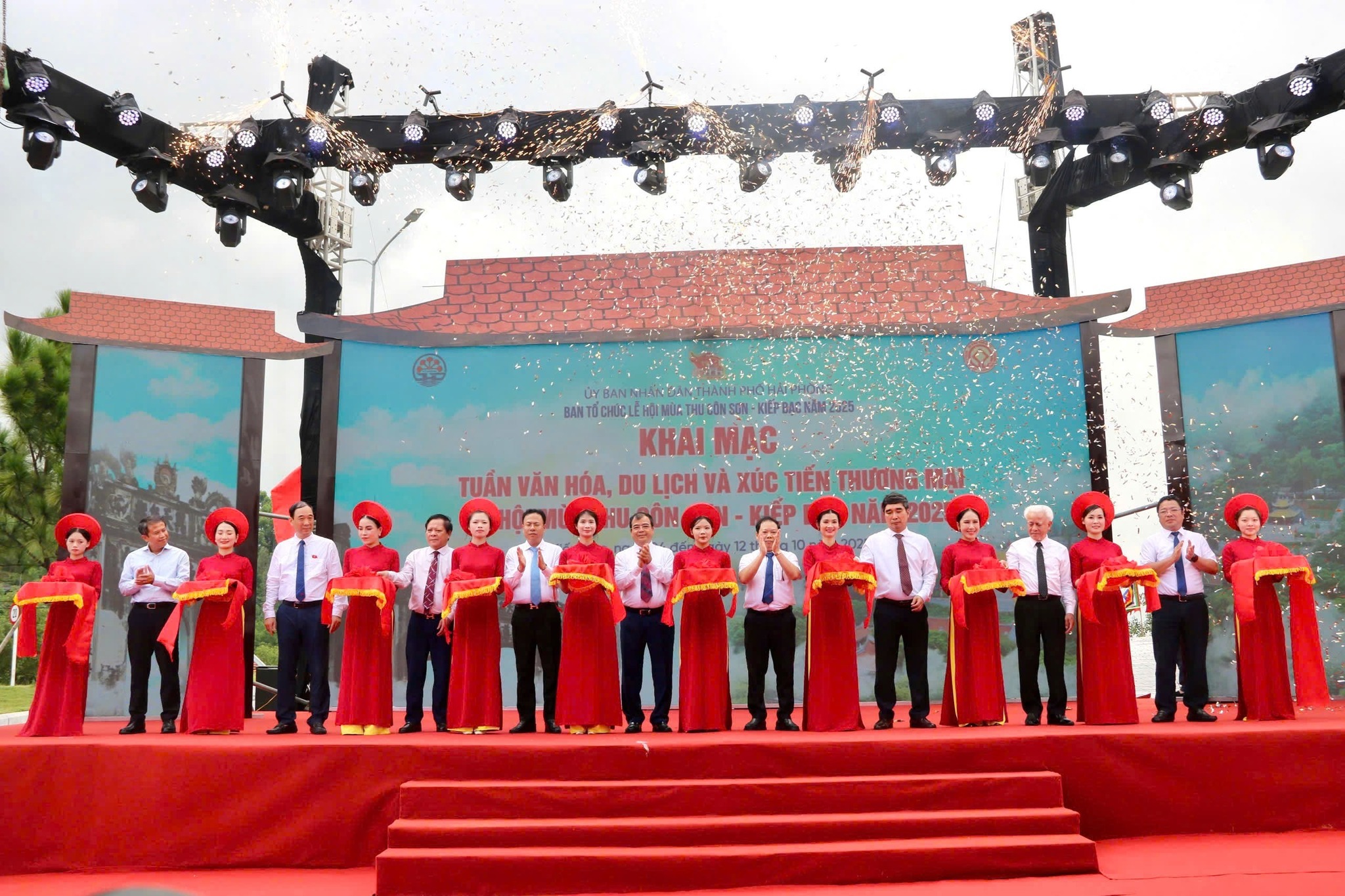 Khai mạc Tuần Văn hóa, Du lịch và Xúc tiến Thương mại Lễ hội mùa Thu Côn Sơn - Kiếp Bạc năm 2025