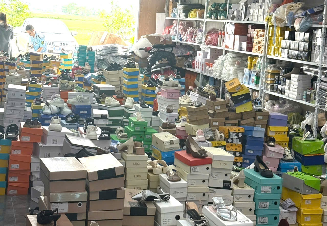 Thị trường trong vòng vây hàng giả, hàng nhái