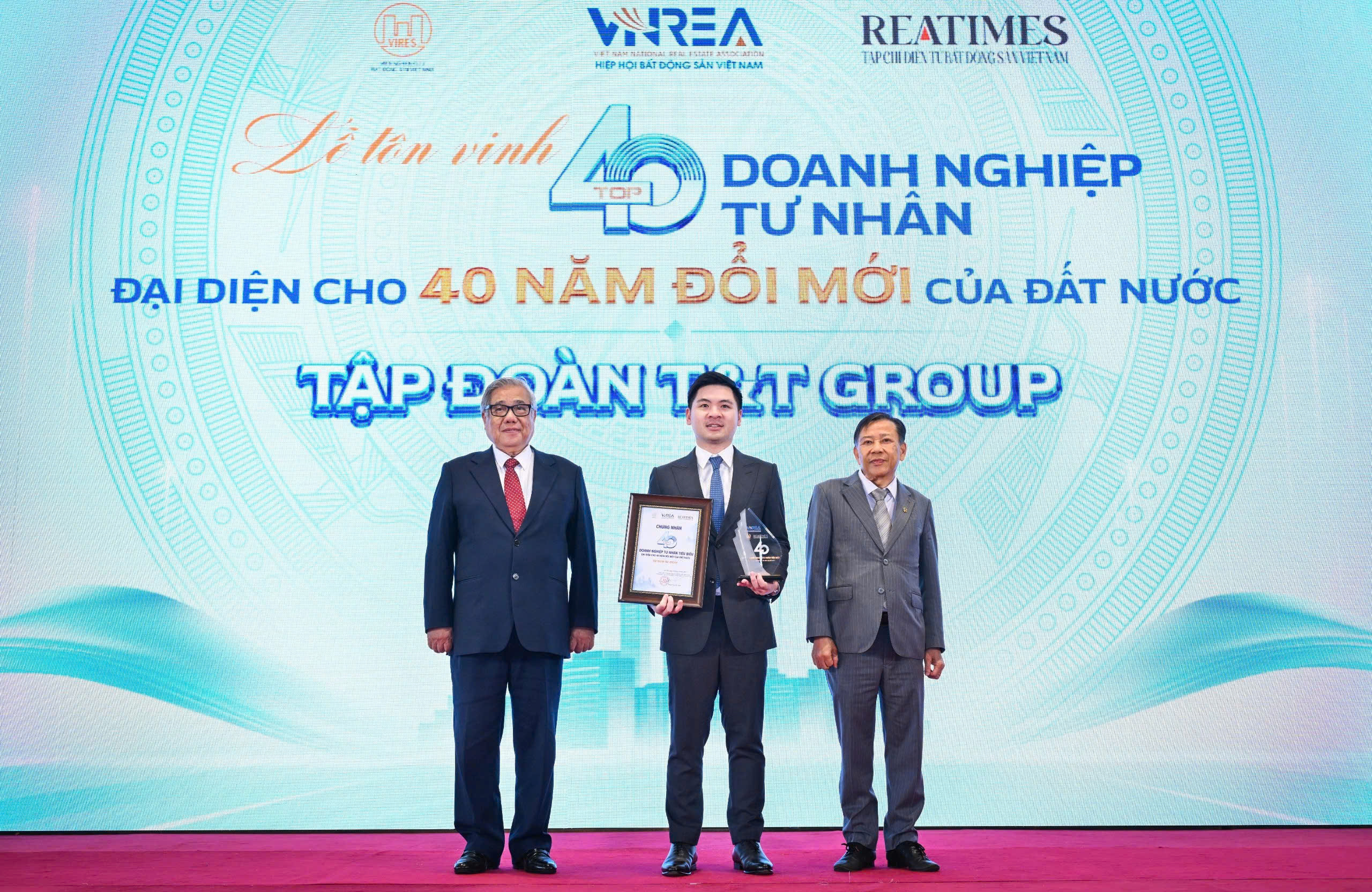 TT Group của Bầu Hiển được vinh danh Top các doanh nghiệp tư nhân tiêu biểu