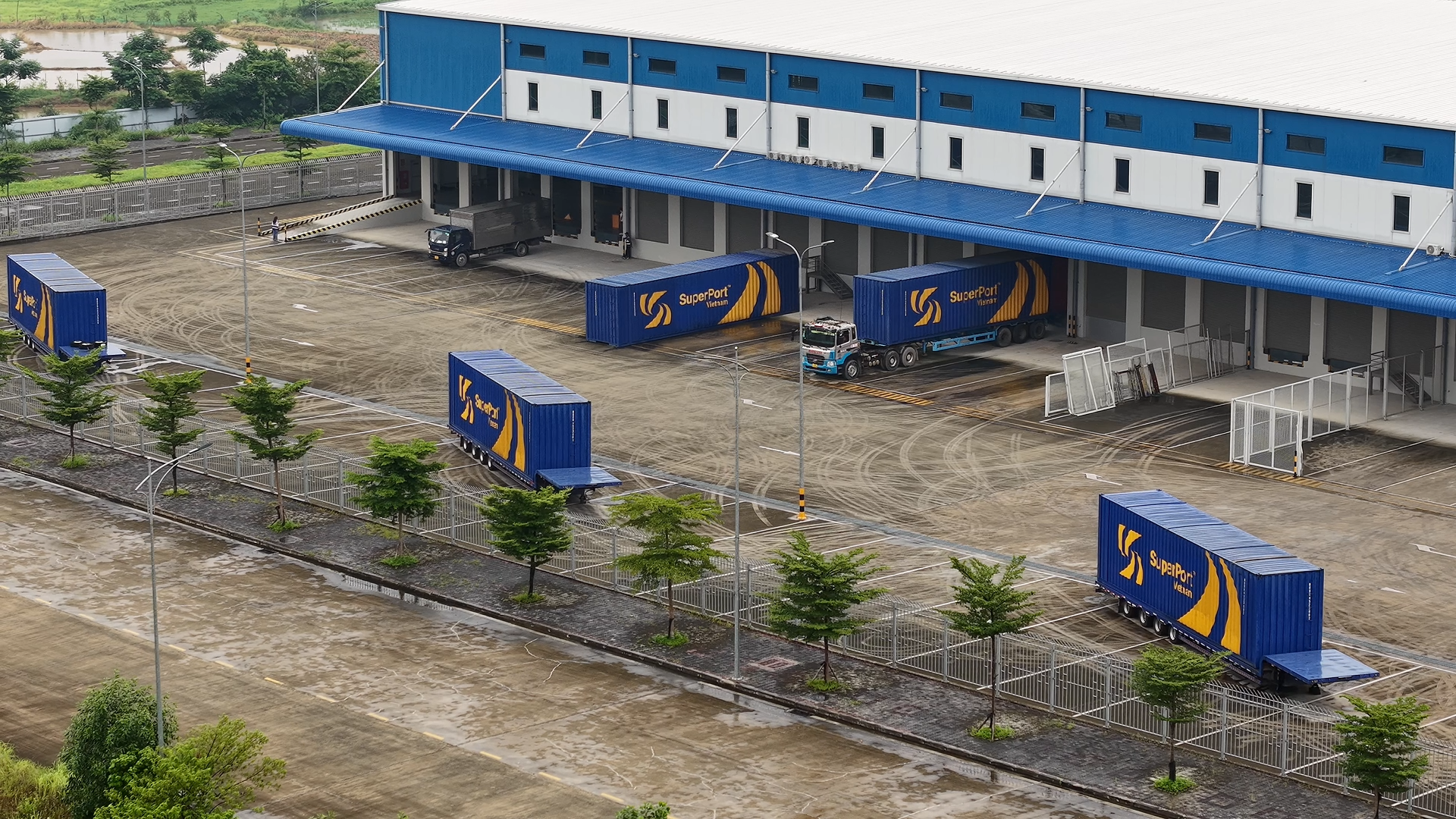 “Siêu cảng” logistics thông minh của Bầu Hiển chính thức kích hoạt kho hàng không kéo dài