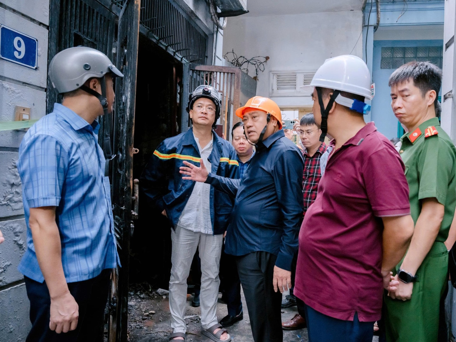 Chủ tịch Hà Nội yêu cầu khẩn trương điều tra, làm rõ nguyên nhân vụ cháy tại phố Kim Hoa