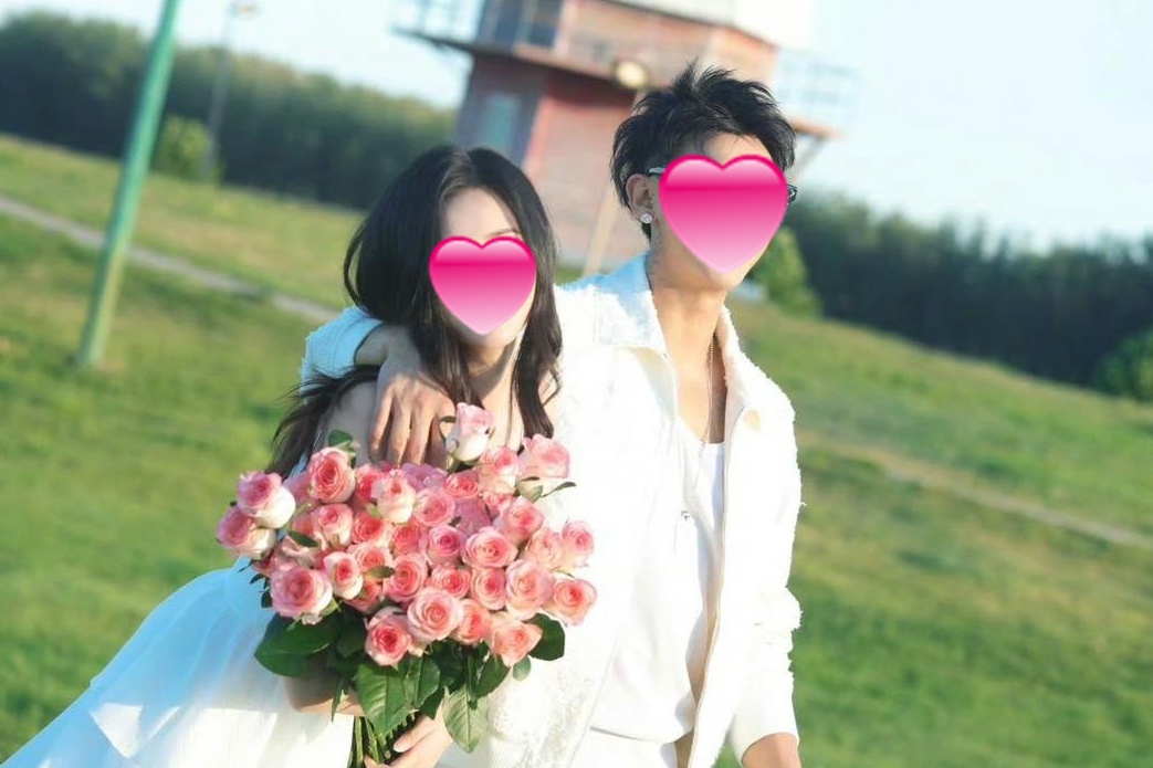 Cặp đôi chủ tịch - nàng thơ đi thử váy cưới, bộ nào cũng bị chê xấu