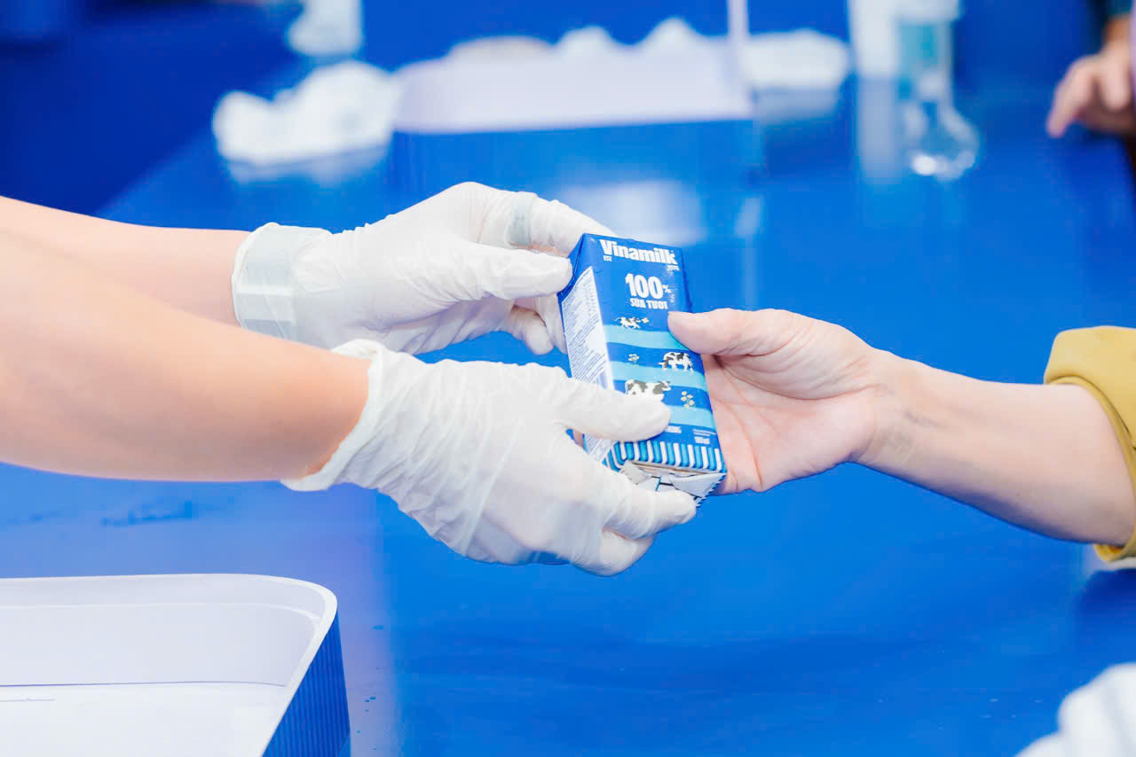 Vinamilk Minh bạch và truy xuất nguồn gốc sản phẩm là bảo vệ người tiêu dùng, cam kết phát triển bền vững