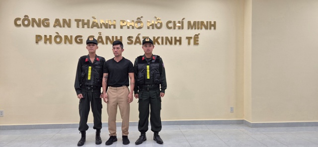 Ca sĩ Lương Bằng Quang bị bắt tạm giam