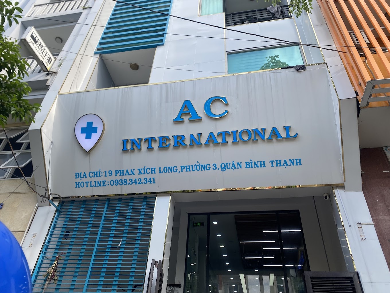 Bắt nhóm đối tượng giả danh bác sĩ khám chữa bệnh lừa đảo hơn 17 tỷ đồng tại TPHCM