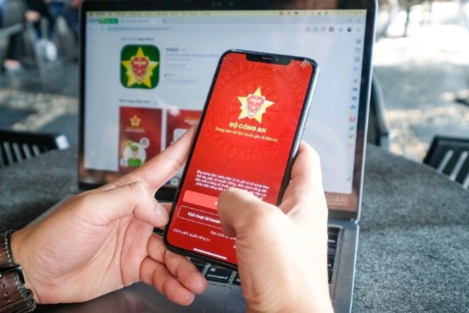 Không được yêu cầu xuất trình giấy tờ đã tích hợp trên VNeID