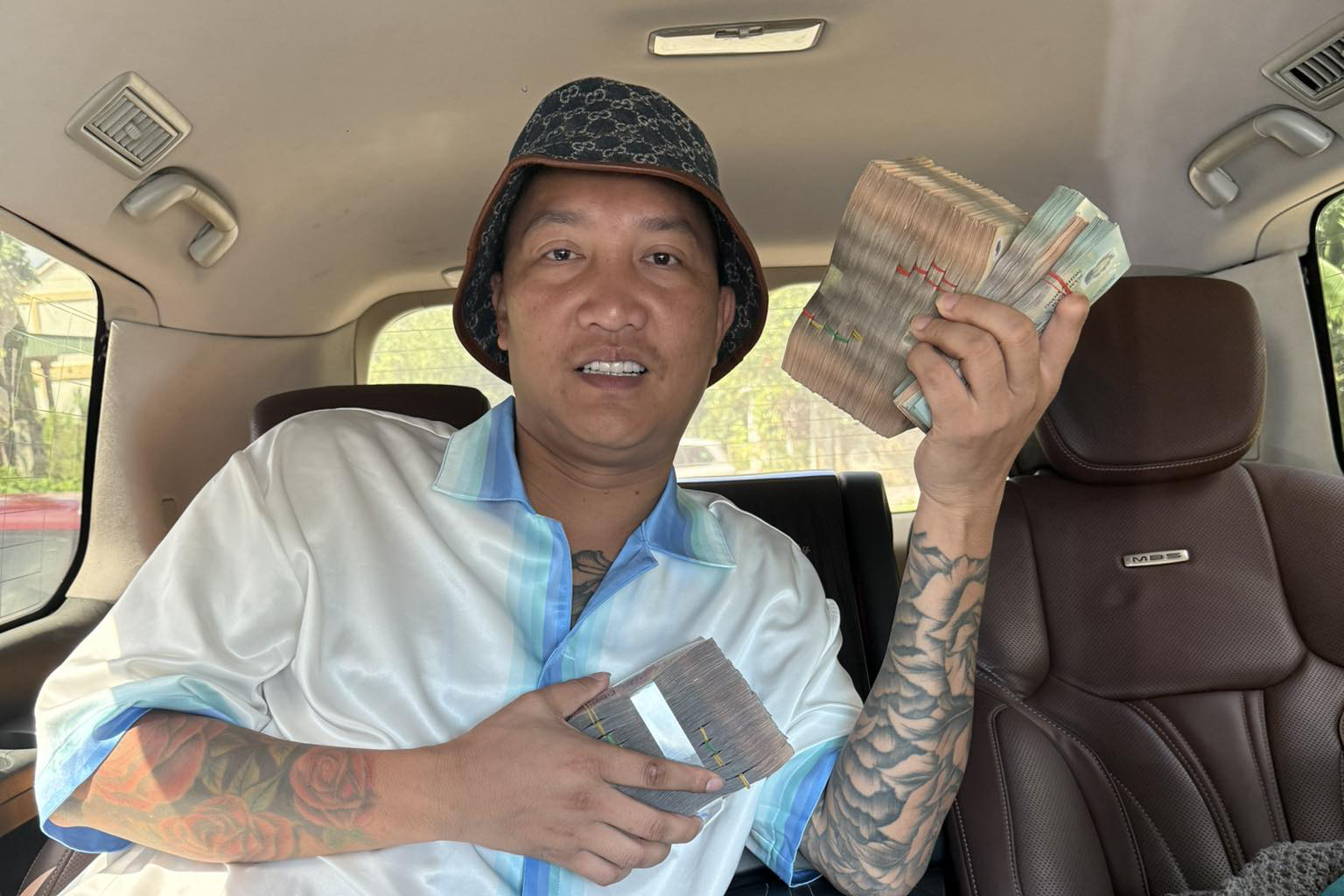 Động thái căng đét phía Huấn Hoa Hồng giữa ồn ào bị cả MXH gọi tên