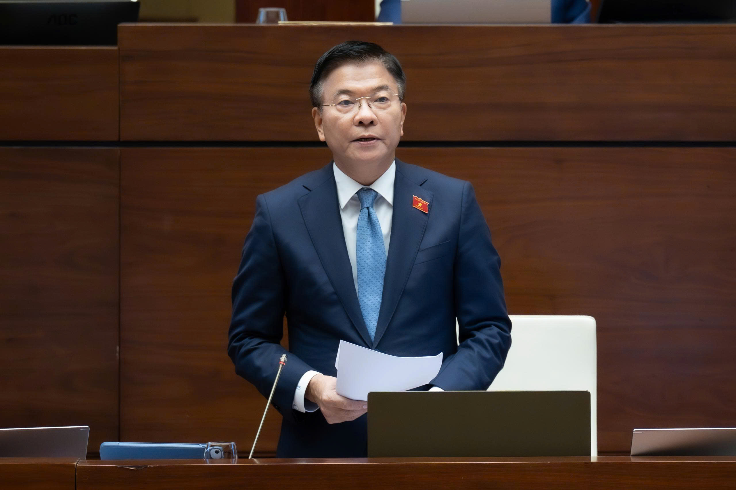 Chính phủ đang thực hiện nhiều giải pháp kiểm soát thị trường vàng, bất động sản