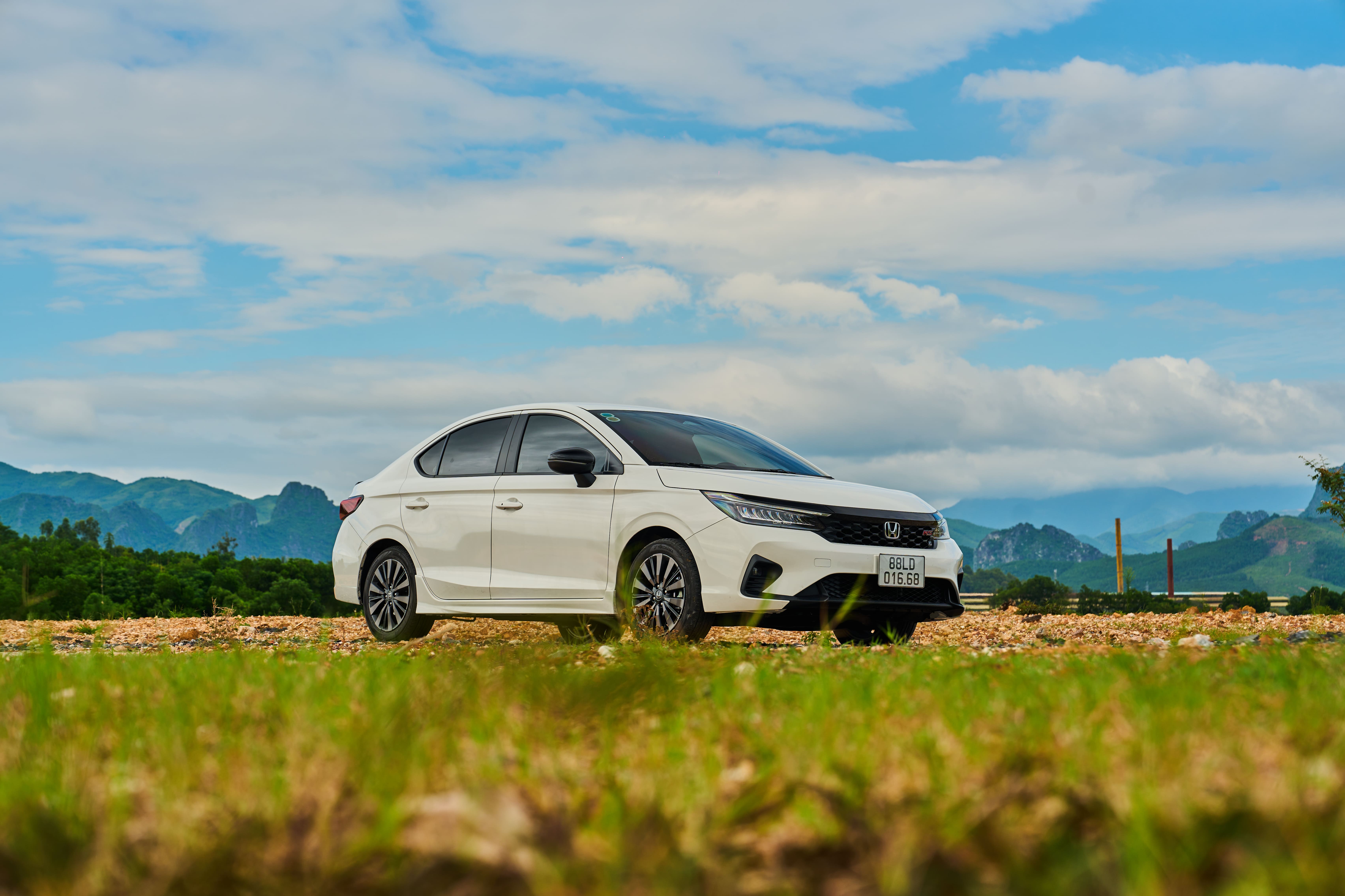 Honda Việt Nam tiếp tục khuyến mại lệ phí trước bạ và hỗ trợ tiền cho khách hàng mua ô tô