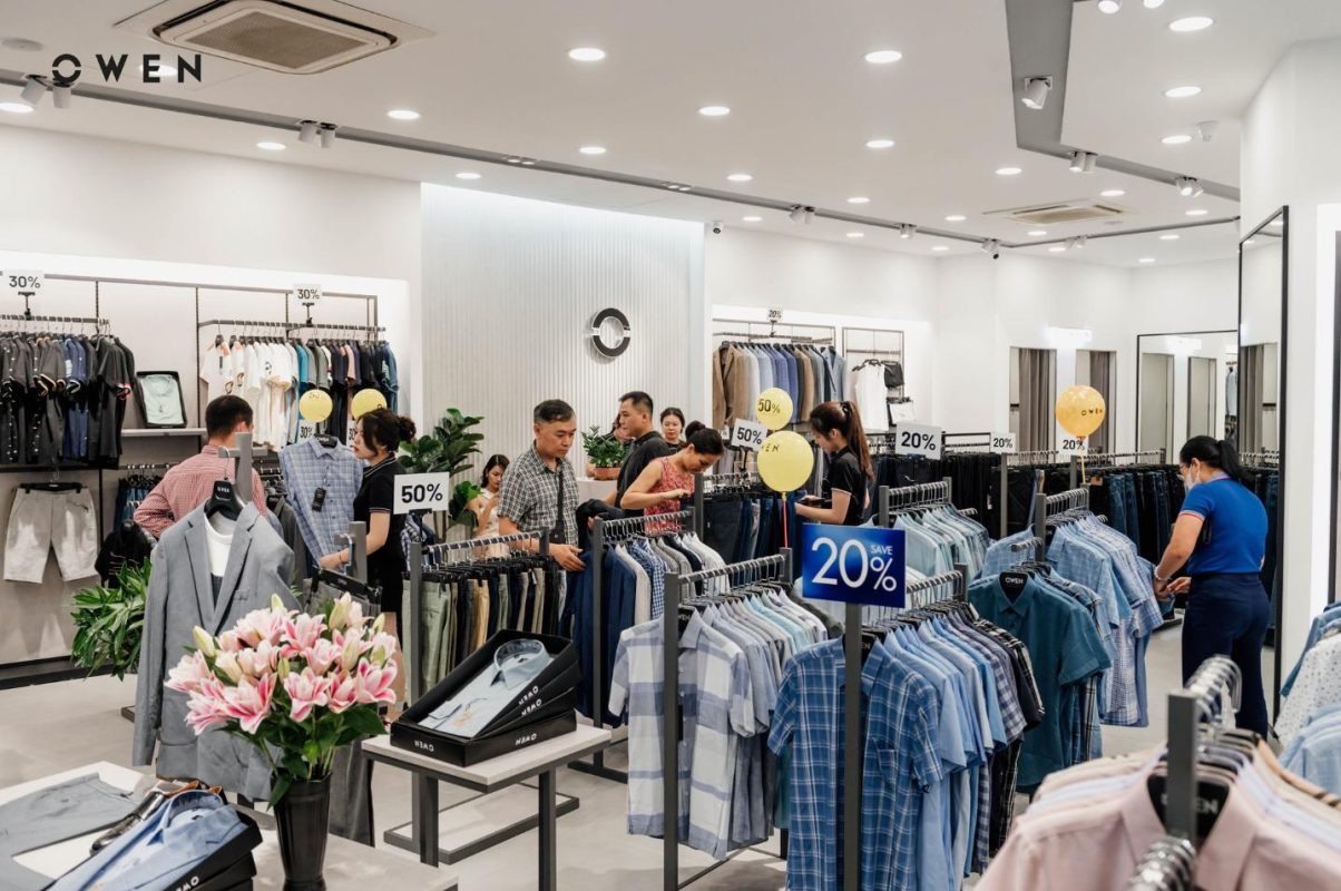 Khi cửa hàng vật lý biến thành “phòng thử đồ miễn phí” cho sàn thương mại điện tử