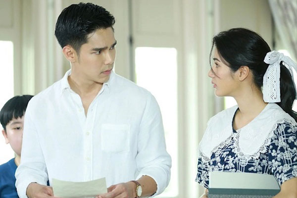 Vợ cũ gửi quà sinh nhật cho con trai, chồng đùng đùng nổi giận đòi trả lại