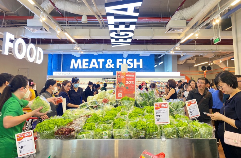 Kích cầu tiêu dùng, tạo cơ hội cho người dân mua hàng giá rẻ từ các chương trình khuyến mại