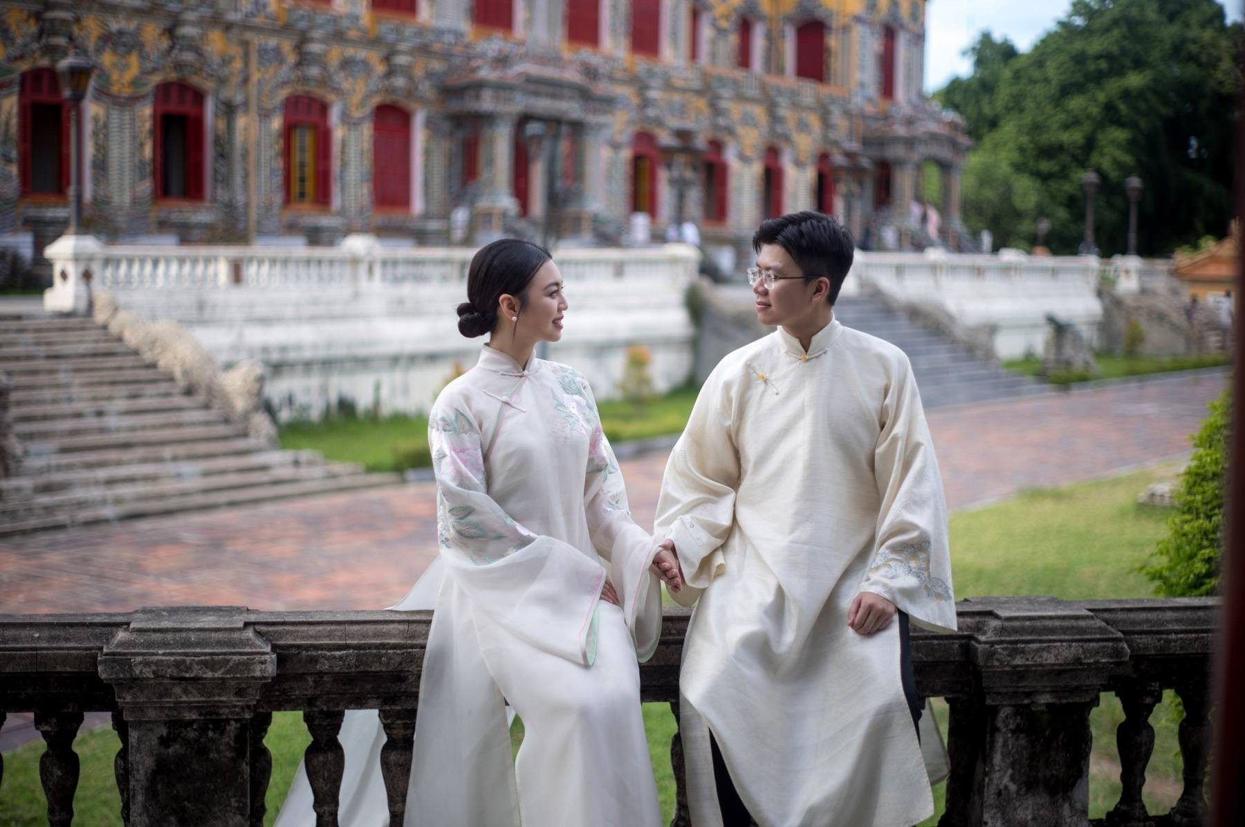 Ảnh cưới sang chảnh của em trai Phan Thành, visual cô dâu gia tộc nghìn tỷ cực đỉnh