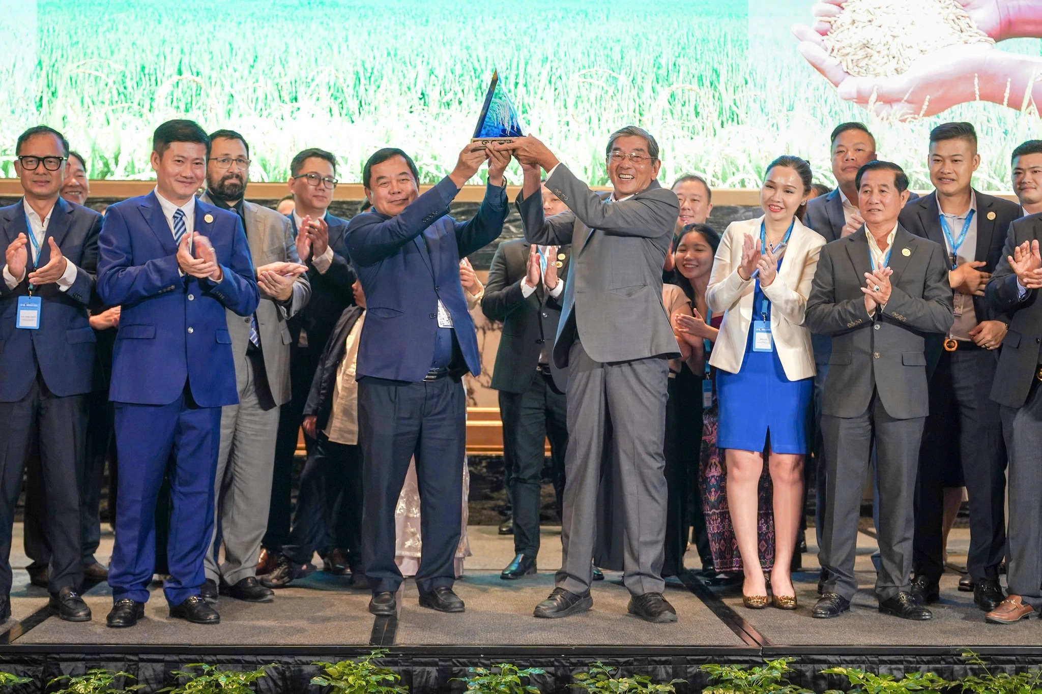 Gạo ST25 lần thứ ba giành ngôi Gạo ngon nhất thế giới