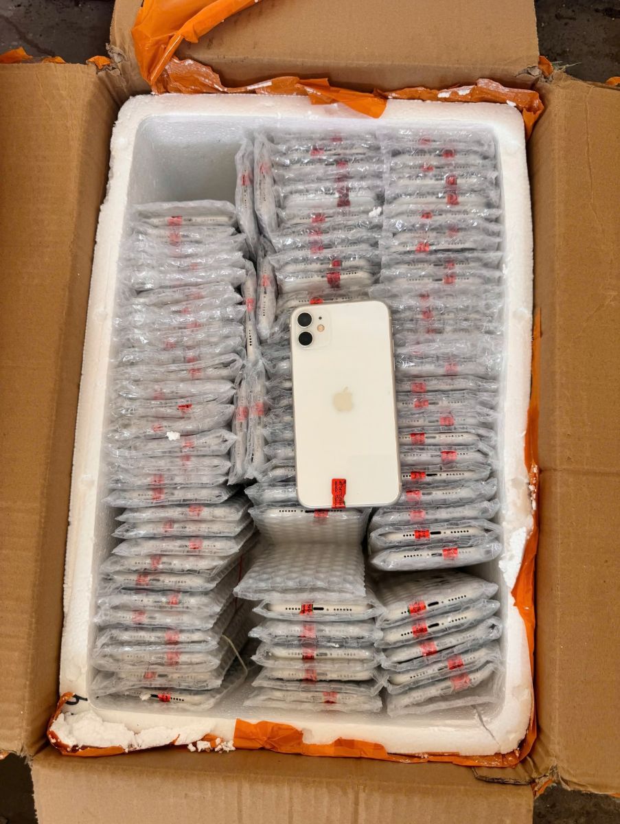 2 tháng, Hải quan bắt giữ 4.998 chiếc điện thoại di động 