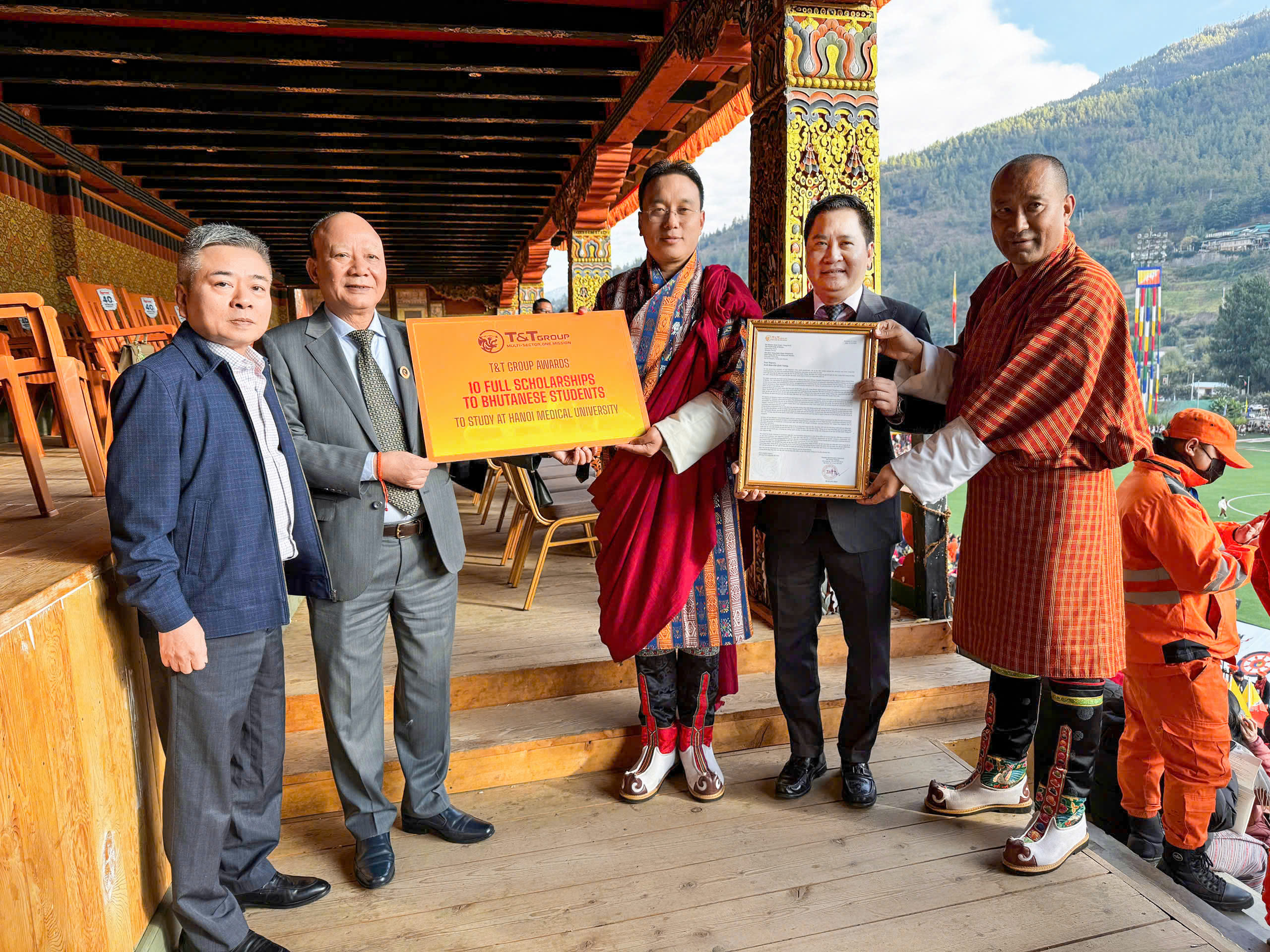 TT Group, Ngân hàng SHB tham dự Đại lễ Cầu nguyện hòa bình thế giới tại Bhutan