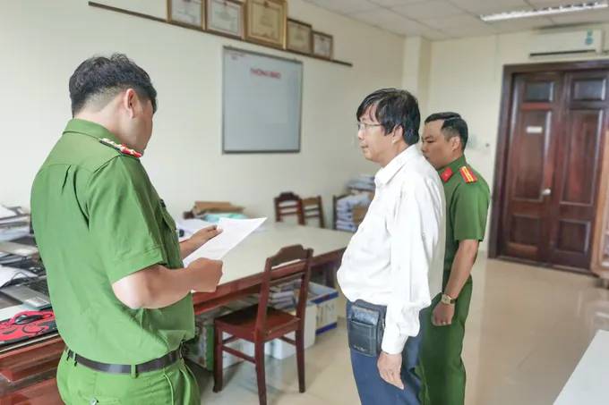 Lừa bán đất nền Giám đốc Công ty Tây Đô bị bắt tạm giam