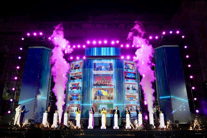 Online Friday 2025 “An toàn-An tâm-An vui” khi mua sắm trên nền tảng số