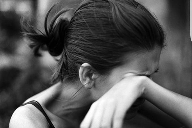 Nỗi đau bị phản bội rất khó để buông bỏ, không phải vì bạn không đủ mạnh mẽ, mà vì lý do này