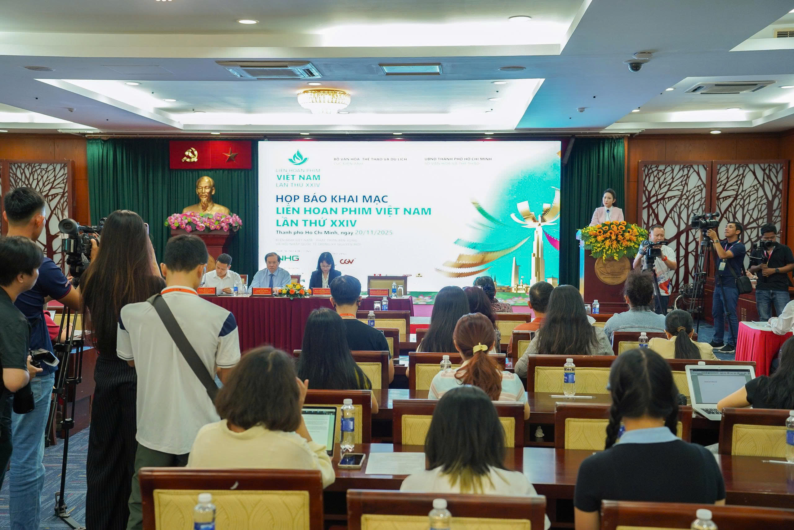 Gần 90 phim tham gia dự thi tại Liên hoan phim Việt Nam lần thứ XXIV