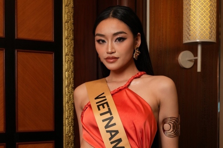 Động thái mới nhất của Hoa hậu Yến Nhi sau khi cầu cứu vì mất liên lạc với bố do mưa lũ