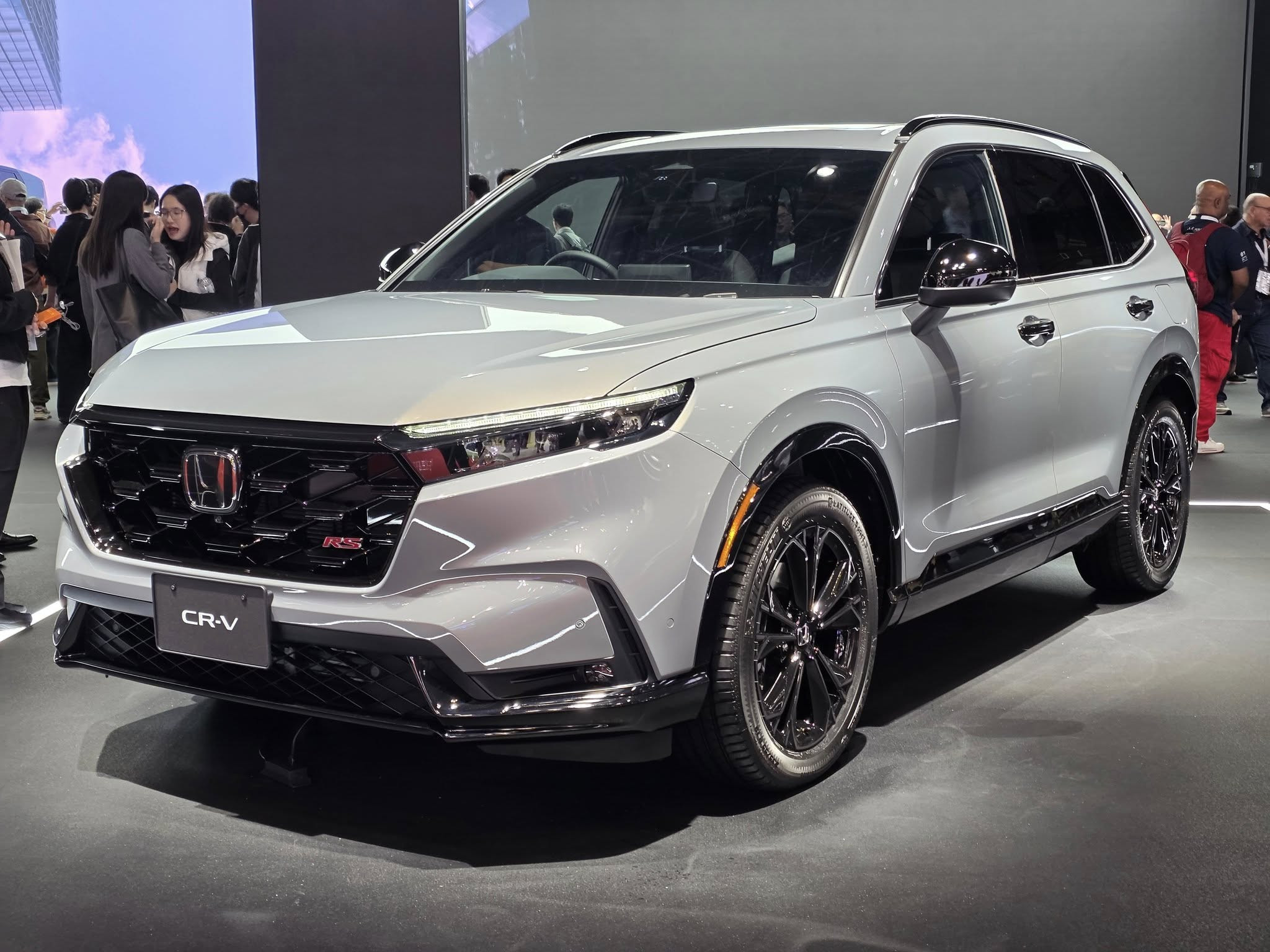 Honda CR-V eHEV bản nâng cấp sẽ ra mắt tại Việt Nam đầu năm 2026