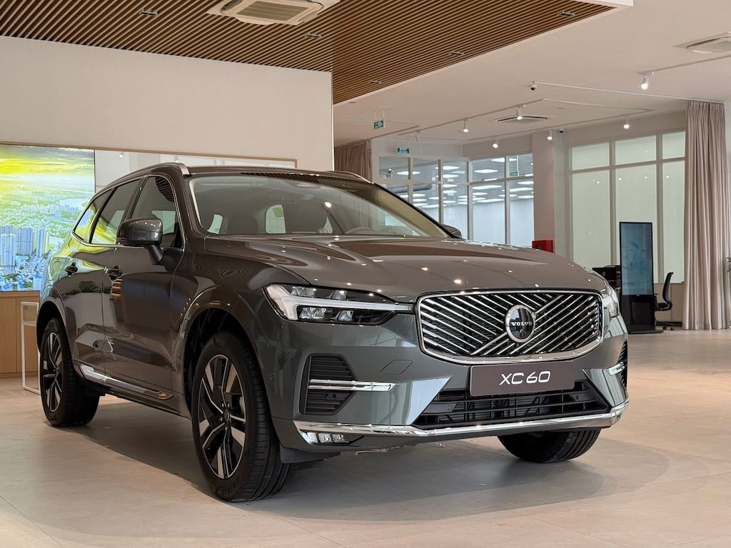 Giá từ 2,3 tỉ đồng, Volvo XC60 thế hệ thứ 2 chính thức có mặt tại Việt Nam