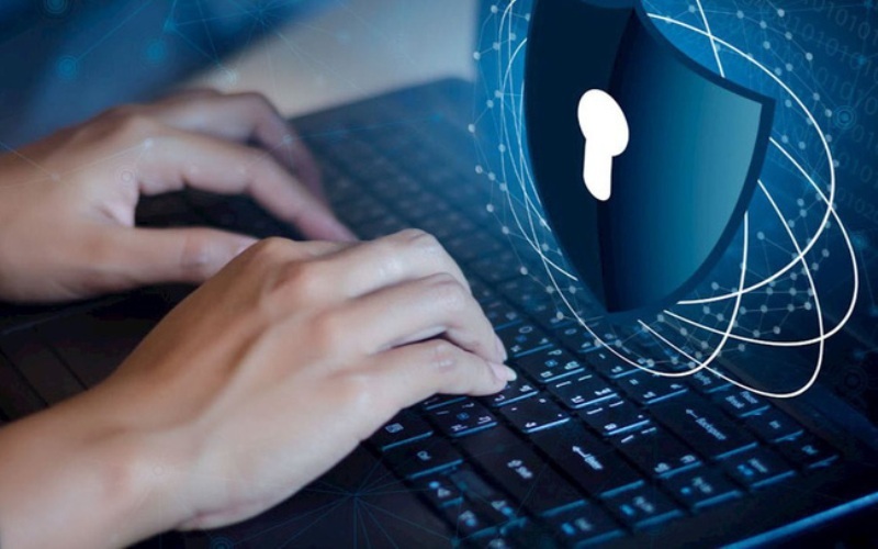 Sức ép chuyển đổi và bảo mật thông tin