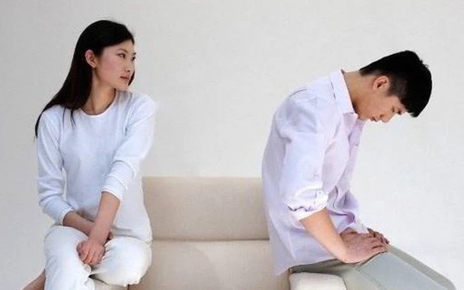 Chồng tức giận khi tôi cho mẹ tiền chữa bệnh đến khi mẹ chồng nằm viện, tôi làm điều này khiến anh ấy câm lặng