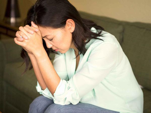 Chồng được chẩn đoán bị ung thư, nhưng bố mẹ lại yêu cầu tôi phải nói dối mình là người mắc bệnh