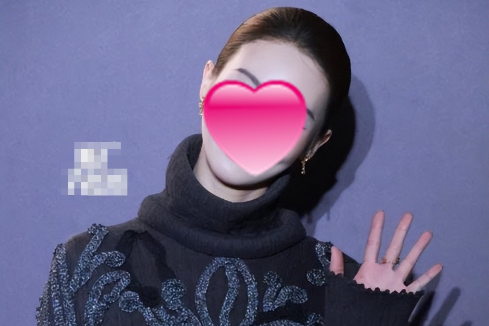 Nữ diễn viên nổi tiếng để lộ gương mặt ngày càng kì lạ, xô lệch do thẩm mỹ