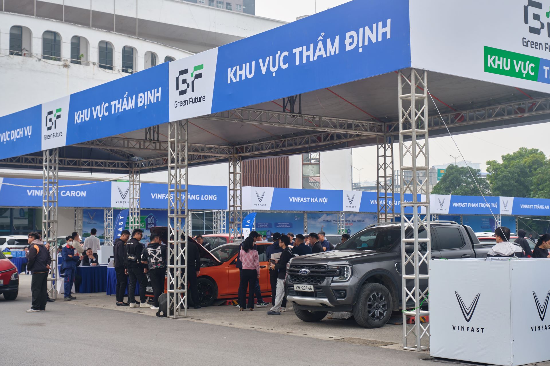 Khách Việt muốn chia tay xe bán tải mới mua 1 năm để chốt sớm VinFast VF 8