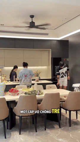 Đoàn Văn Hậu khoe nhà mới chục tỷ, dân mạng tới tấp vào xin vía nhiều tiền