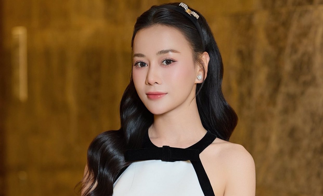 Hình ảnh mới nhất của Phương Oanh, hé lộ ngoại hình khác lạ