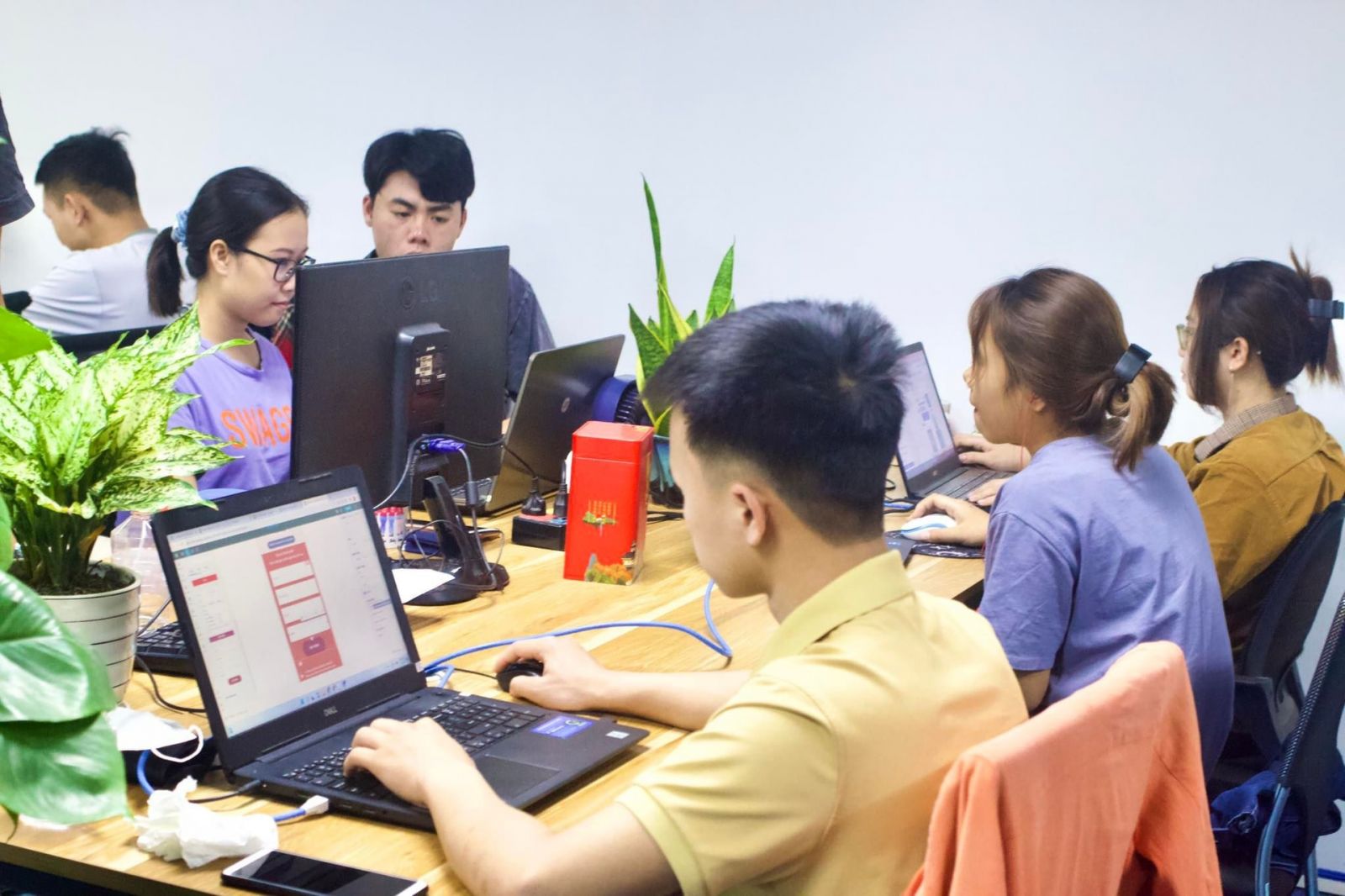 TMĐT Việt Nam hướng tới mốc 30 tỷ USD Cơ hội khởi nghiệp và sáng tạo cho sinh viên