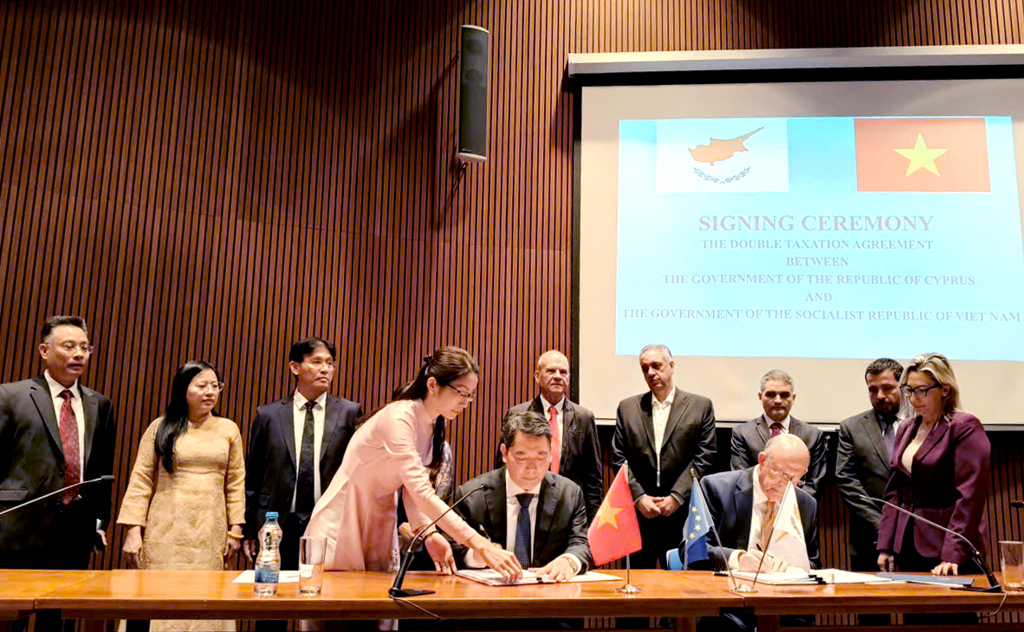 Việt Nam và Síp ký Hiệp định tránh đánh thuế hai lần  