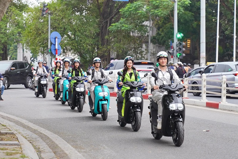 TP.HCM Đề xuất lắp đặt 20.000 tủ đổi pin xe máy điện 