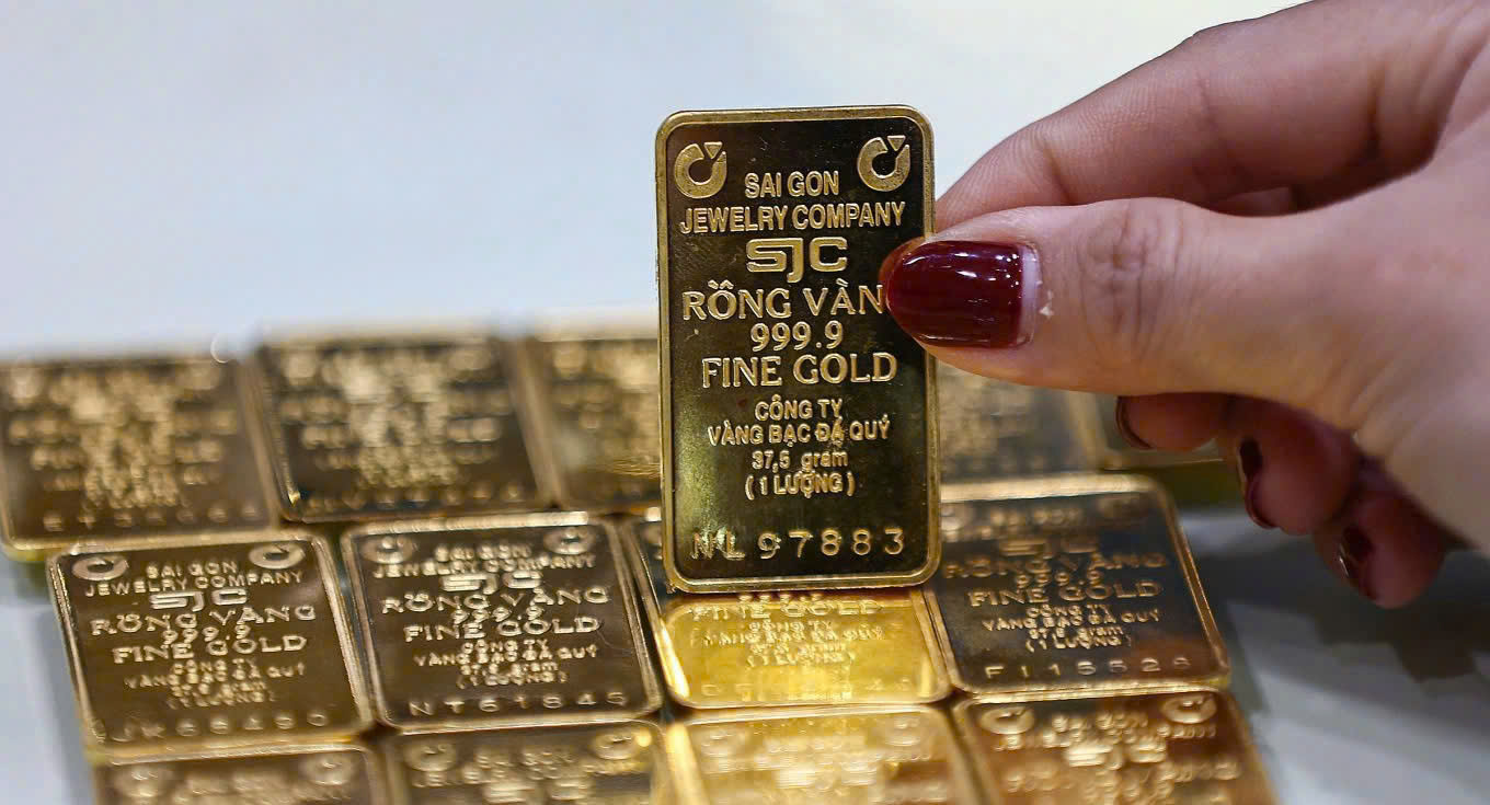 Giá vàng hôm nay 1912 Vàng miếng tiếp tục leo cao