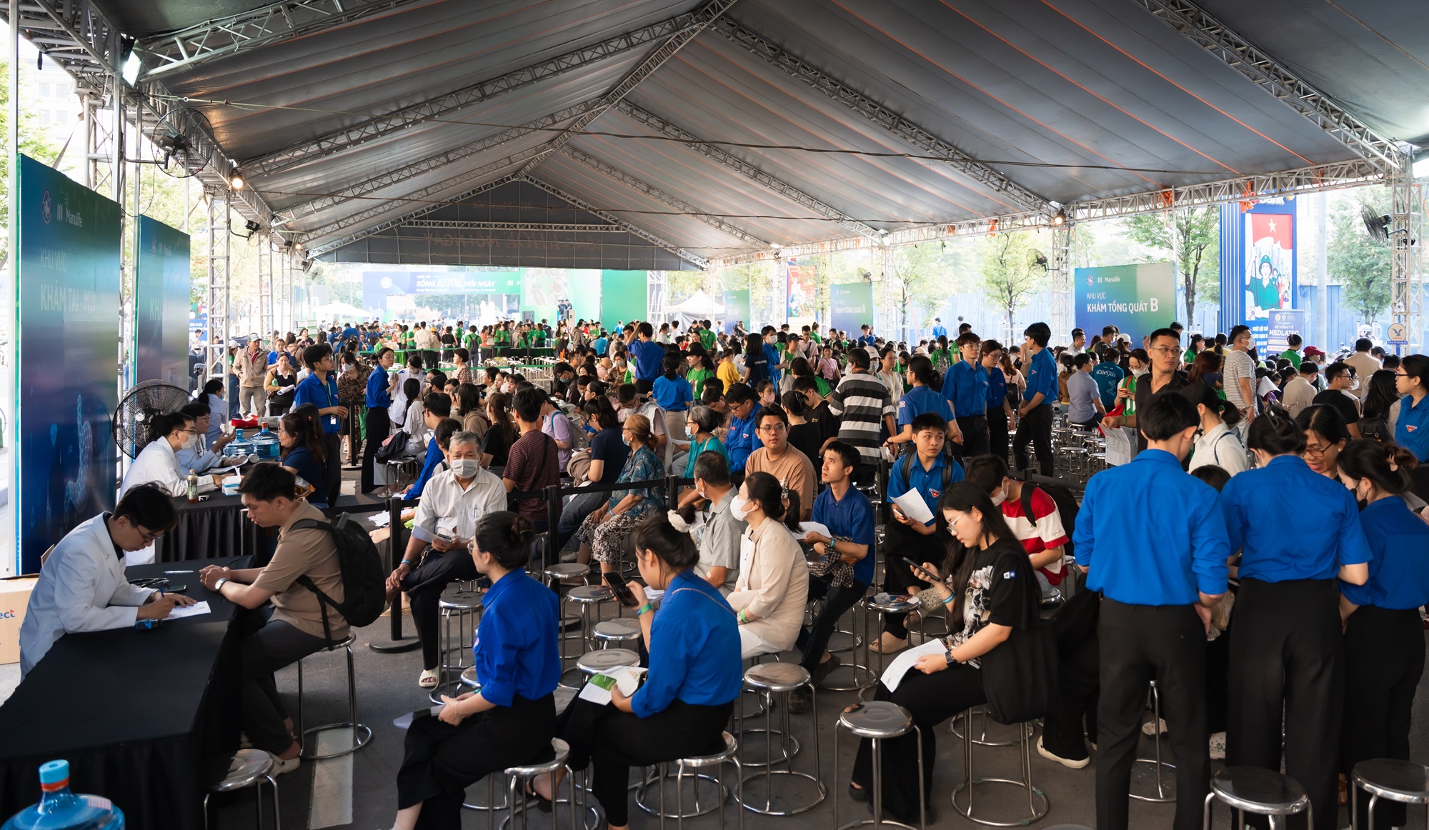 Hơn 3.000 người dân TP.HCM được khám sức khỏe miễn phí tại Ngày hội Sống Khỏe Mỗi Ngày 2025