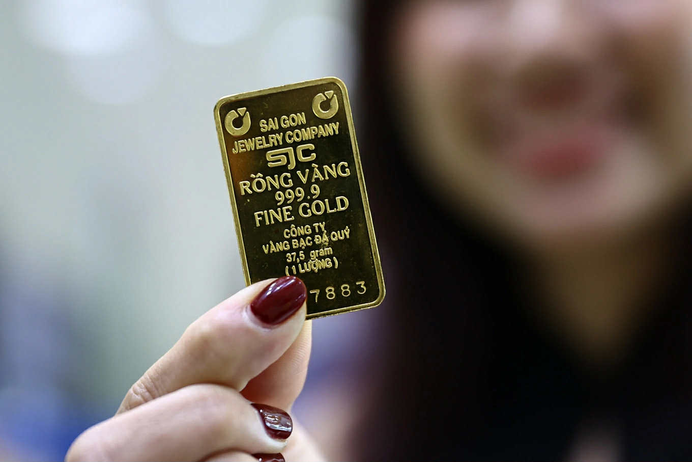 Những tín hiệu cảnh báo rủi ro điều chỉnh của thị trường vàng và bạc