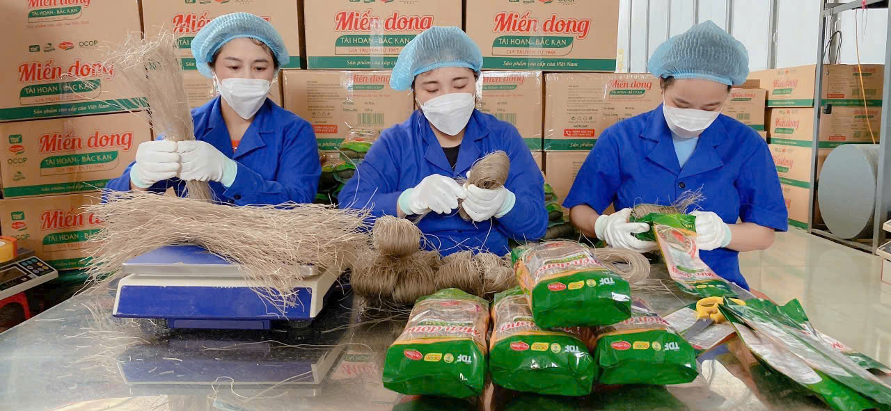 Phương thức sản xuất OCOP Nhỏ lẻ, thủ công và rào cản mở rộng quy mô