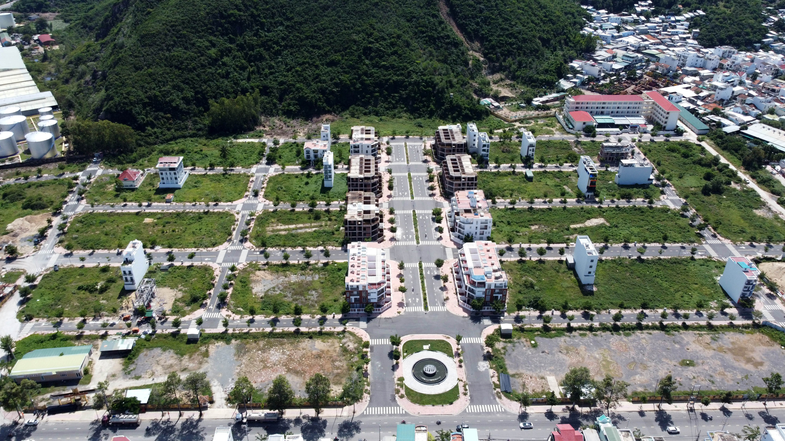 Khánh Hòa Rà soát, xử lý dứt điểm 54 dự án đầu tư tồn đọng kéo dài